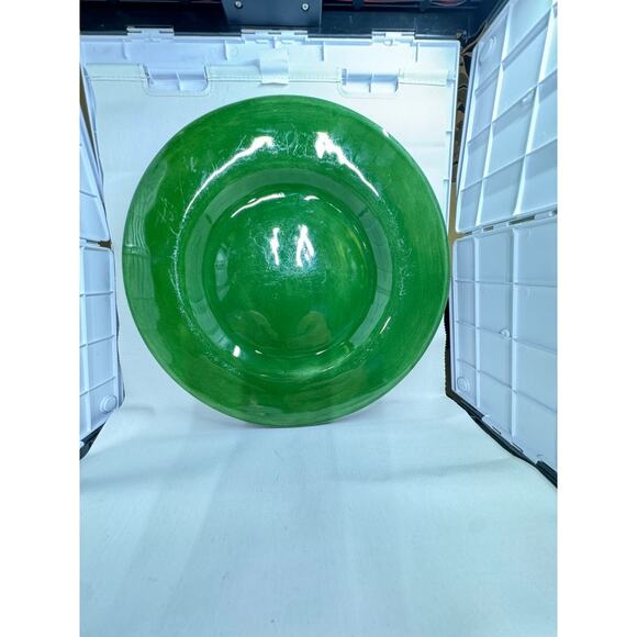 Pottery Barn "SAUSALITO" Green Large Plate PLZ READ!! SMALL CHIP! FINAL SALE! - Picture 4 of 7